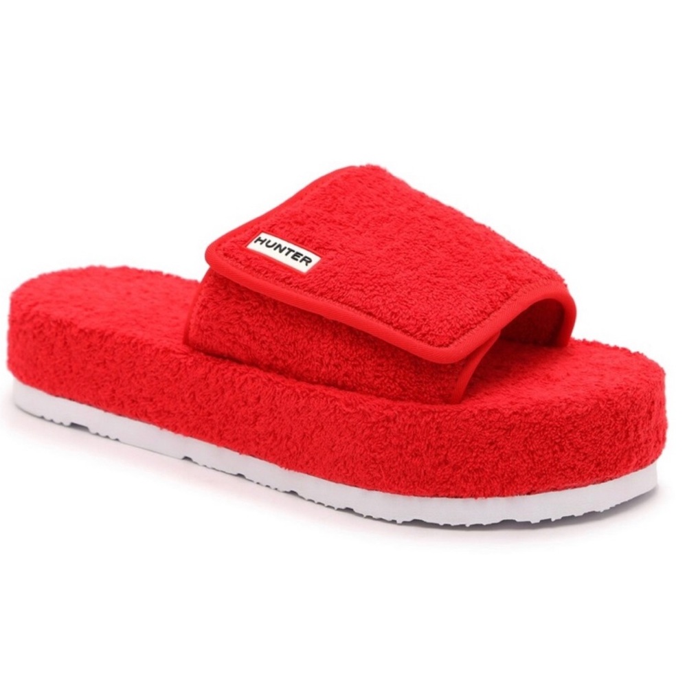 Hunter toweling platform